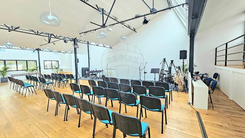 Entrepôt - 400 m² - 10 pièces