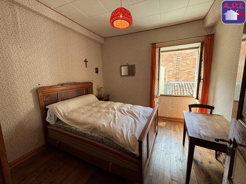 Maison - 177 m² - 8 pièces