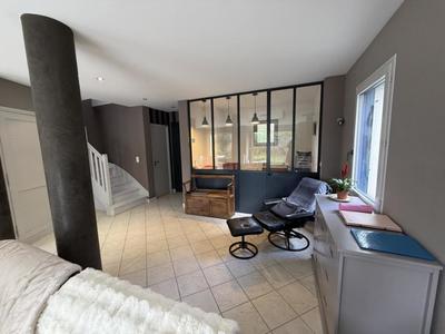 Maison - 139 m² - 6 pièces