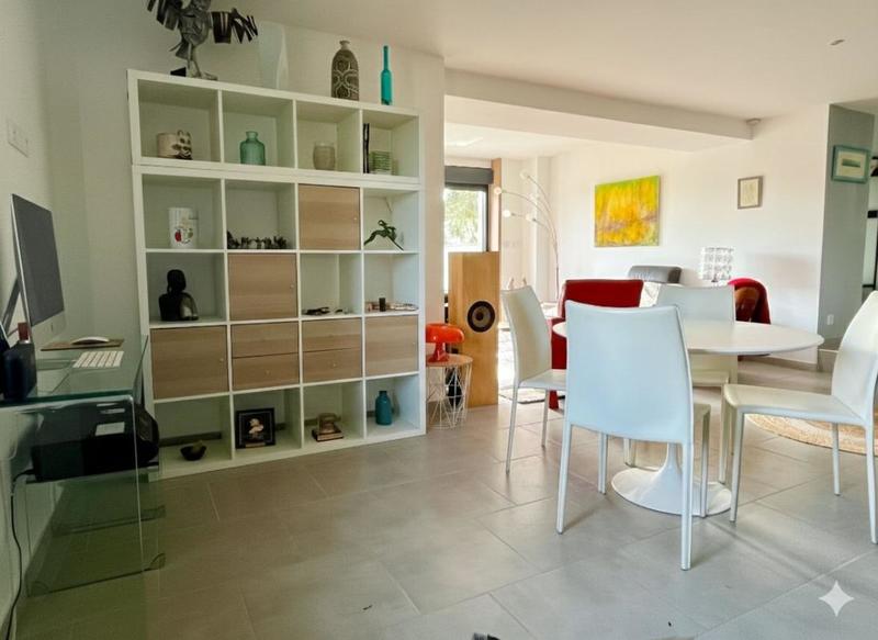 Appartement - 97 m² - 4 pièces