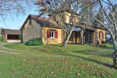 Maison - 122 m² - 6 pièces