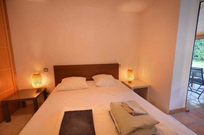 Maison - 318 m² - 12 pièces