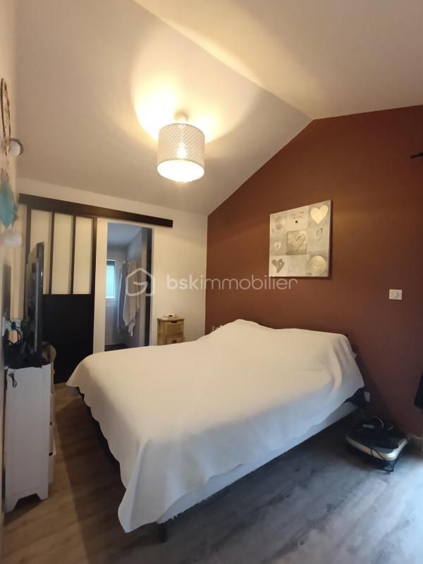 Maison traditionnelle - 110 m² - 5 pièces