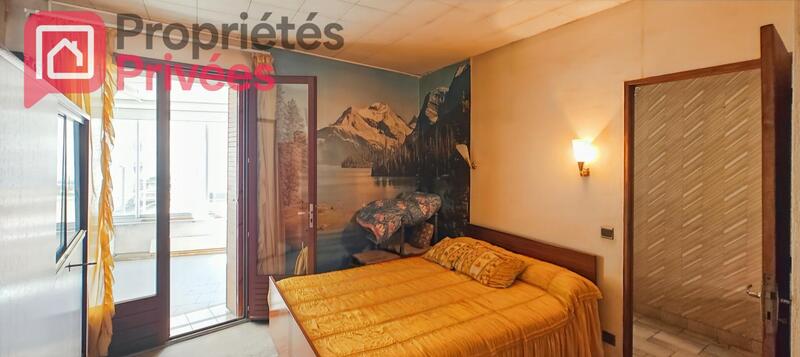 Maison - 200 m² - 6 pièces