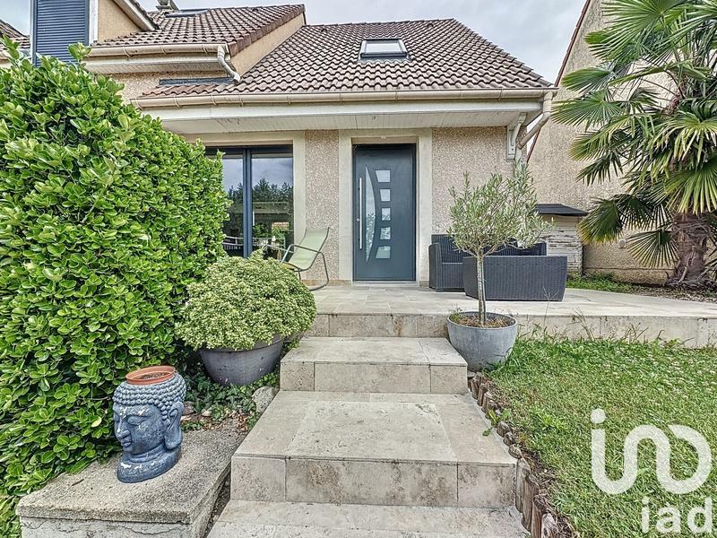 Maison - 102 m² - 6 pièces