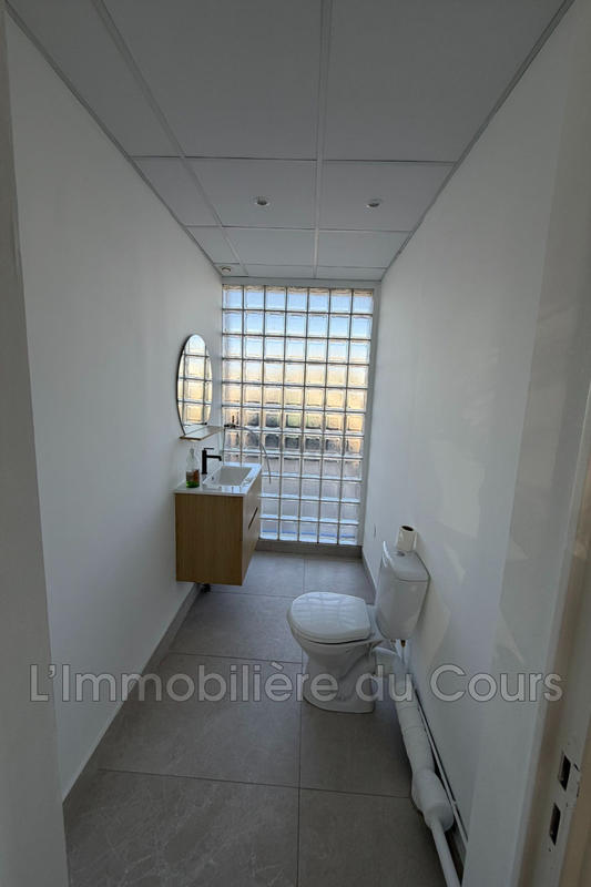 Local commercial - 200 m²