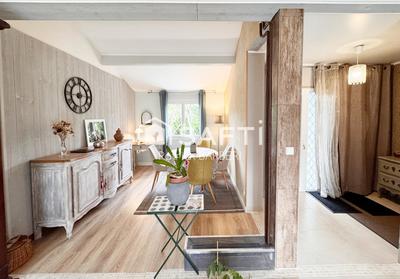 Maison - 96 m² - 5 pièces