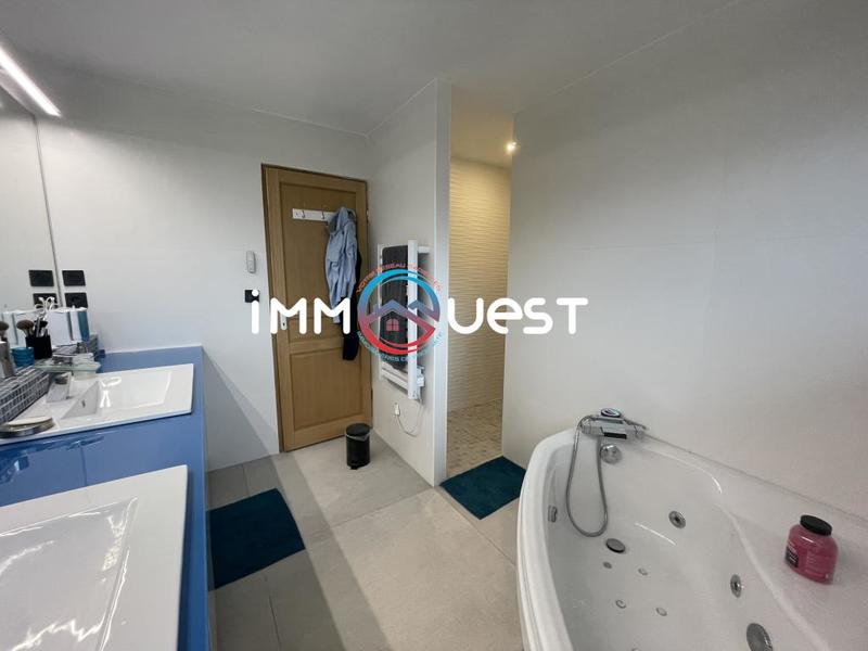 Maison - 160 m² - 4 pièces