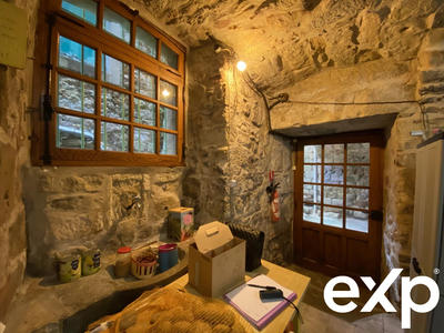 Maison - 301 m² - 11 pièces