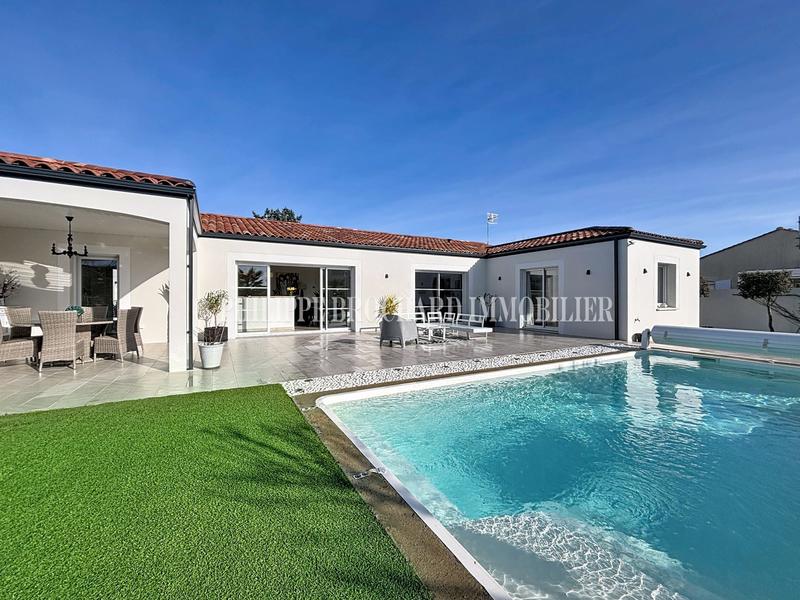 Maison contemporaine - 148 m² - 7 pièces