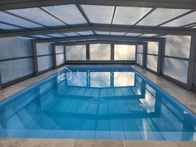 Corps de ferme - 381 m² - 14 pièces