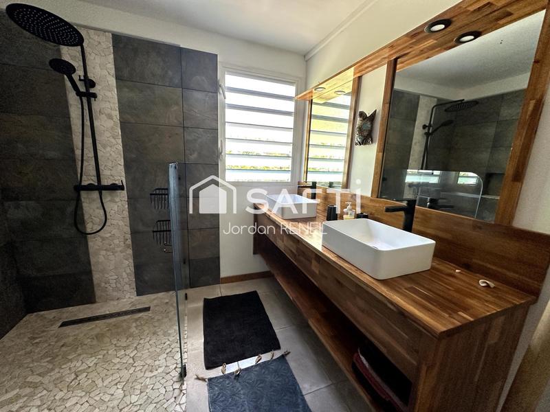 Villa - 164 m² - 9 pièces