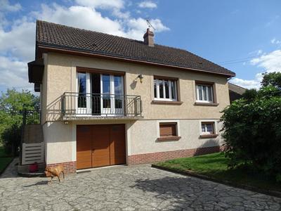 Maison - 93 m² - 4 pièces