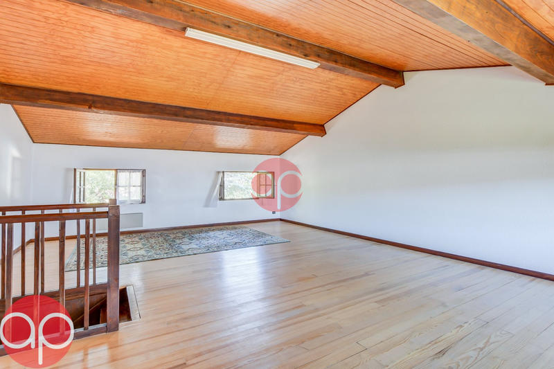 Maison - 246 m² - 5 pièces