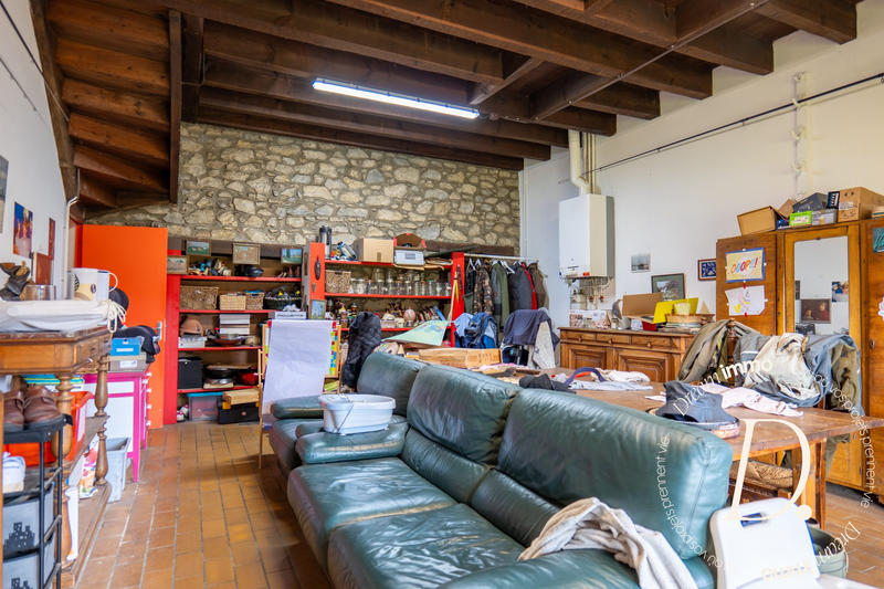 Maison - 350 m² - 7 pièces