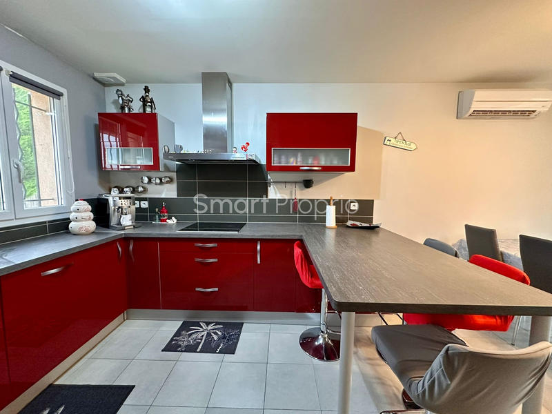 Villa - 80 m² - 4 pièces