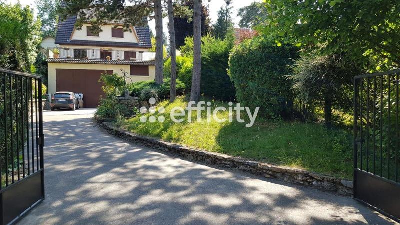 Maison - 180 m² - 5 pièces