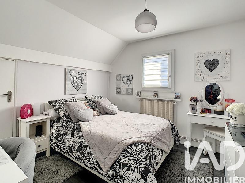 Maison - 246 m² - 10 pièces