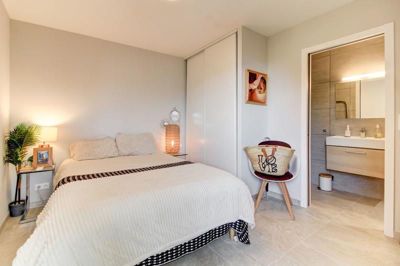 Maison - 180 m² - 5 pièces