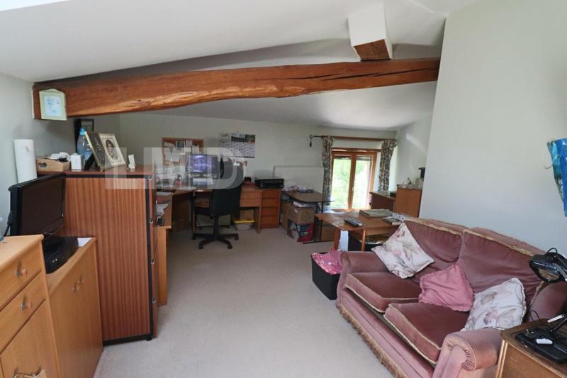 Maison chambre d'hôtes - 310 m² - 8 pièces