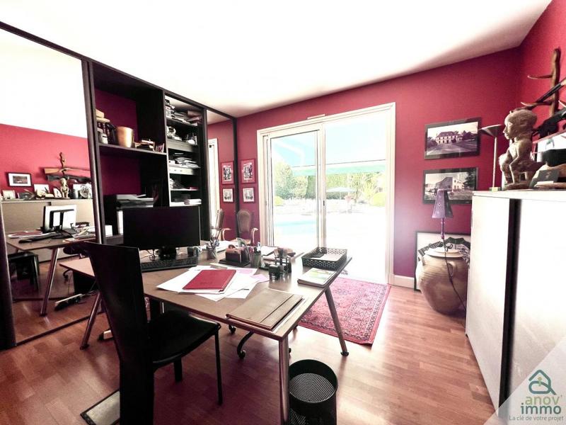 Villa - 240 m² - 7 pièces