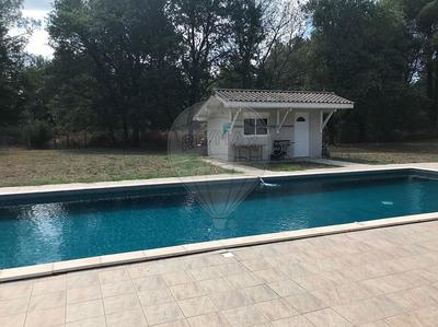 Propriété - 284 m² - 10 pièces