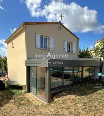 Maison - 102 m² - 4 pièces