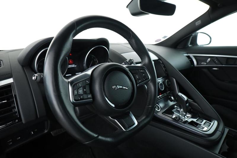 Jaguar F-Type Coupe 2.0 R-Dynamic Auto 300 ch