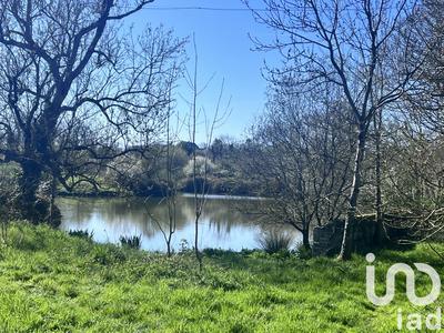 Maison - 208 m² - 8 pièces