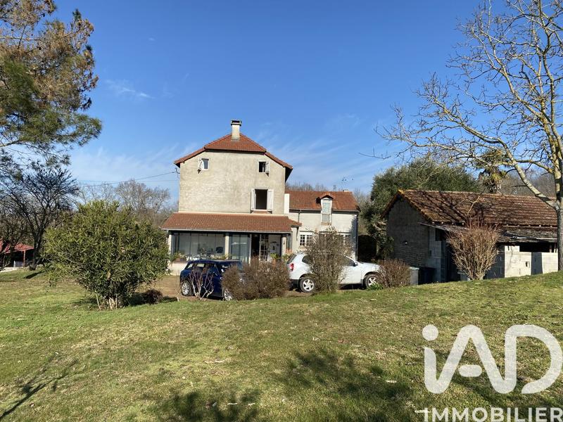 Maison de campagne - 215 m² - 5 pièces