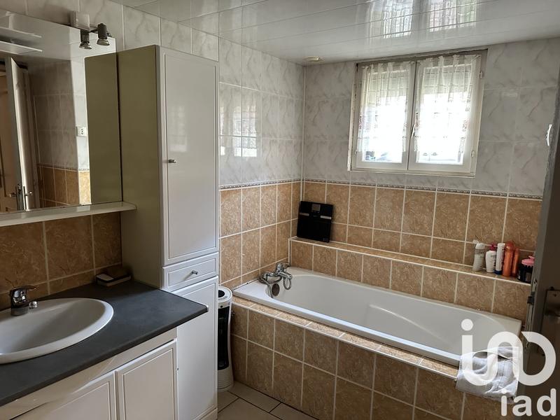 Maison - 137 m² - 6 pièces