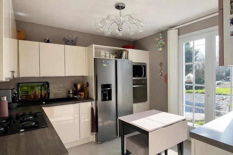 Maison - 140 m² - 5 pièces