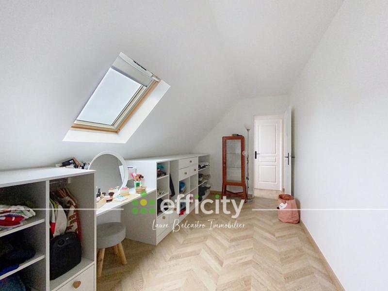 Pavillon - 184 m² - 8 pièces