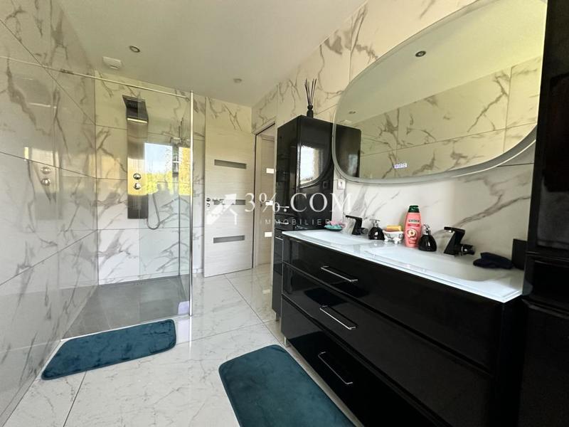 Pavillon - 104 m² - 4 pièces