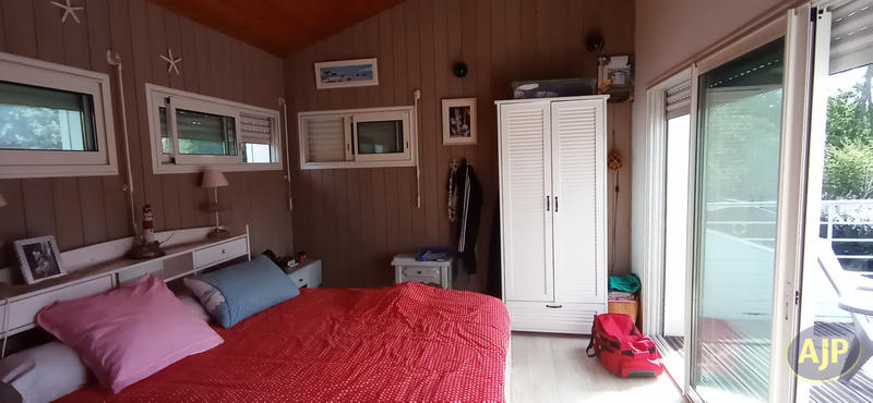 Villa - 215 m² - 6 pièces