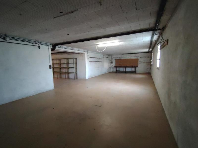 Maison - 260 m² - 10 pièces