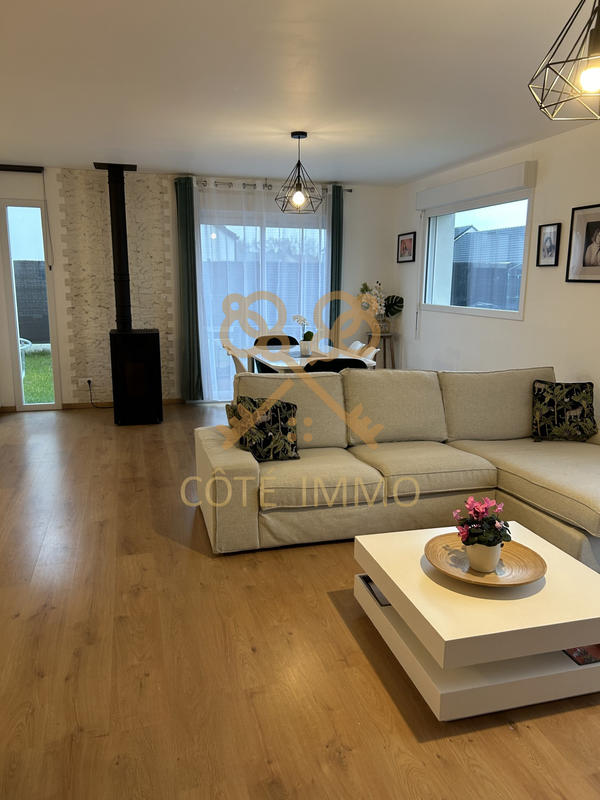 Maison - 95 m² - 4 pièces