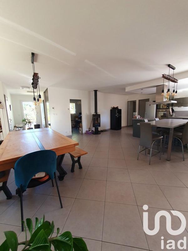 Maison - 231 m² - 10 pièces