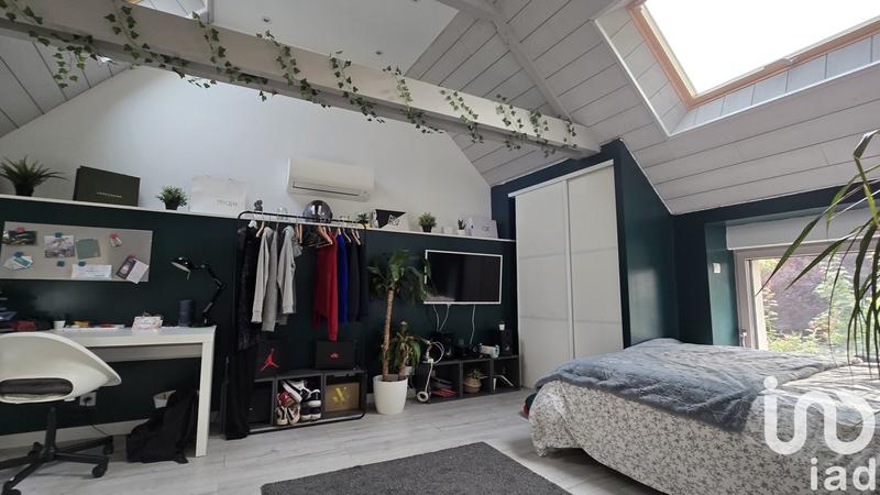 Maison - 244 m² - 8 pièces