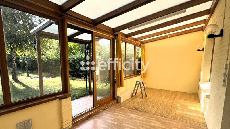 Maison - 99 m² - 5 pièces