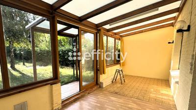 Maison - 99 m² - 5 pièces