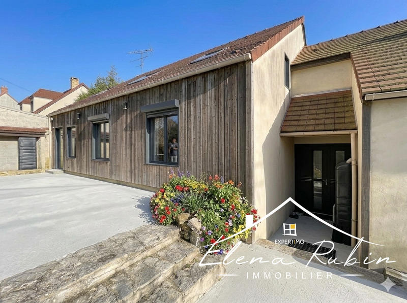 Maison - 187 m² - 8 pièces