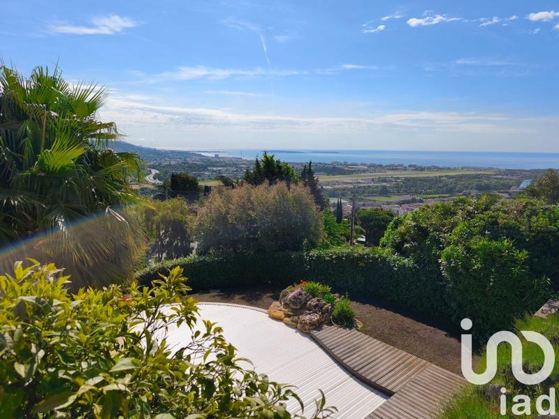 Maison - 142 m² - 5 pièces