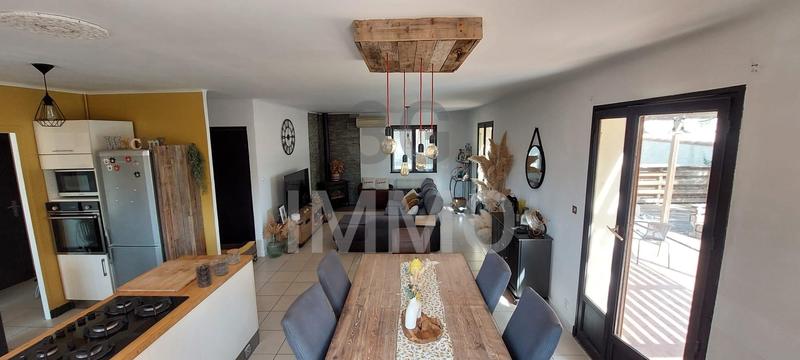 Villa - 93 m² - 5 pièces