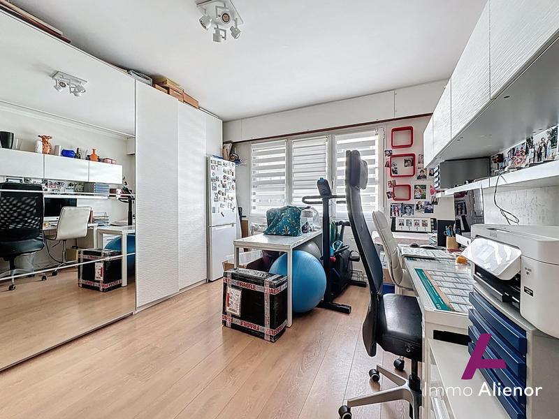 Appartement - 104 m² - 4 pièces