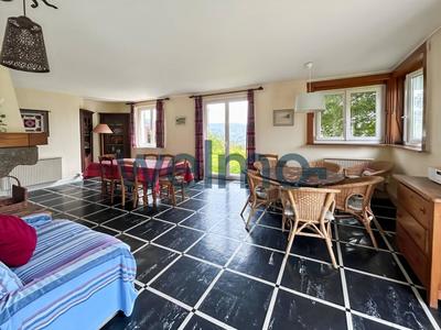 Maison - 140 m² - 7 pièces