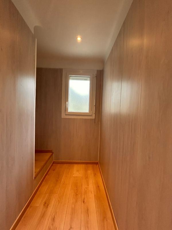 Maison - 143 m² - 6 pièces