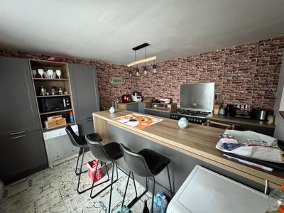 Maison - 195 m² - 7 pièces