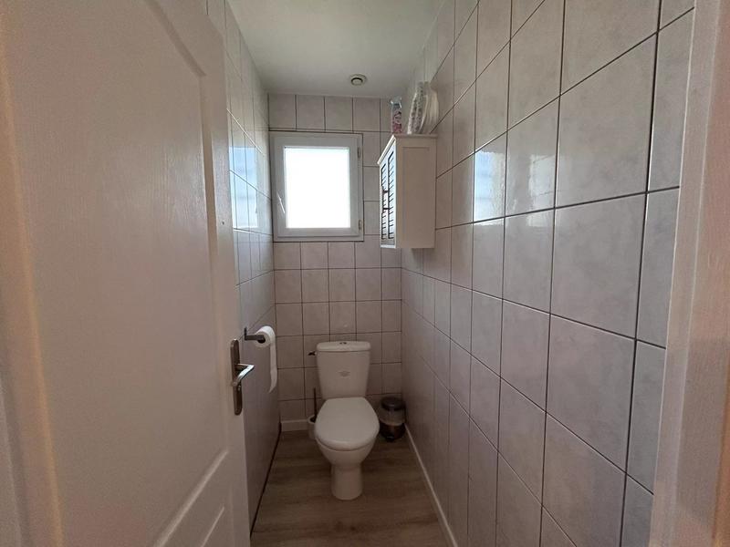 Maison - 247 m² - 7 pièces