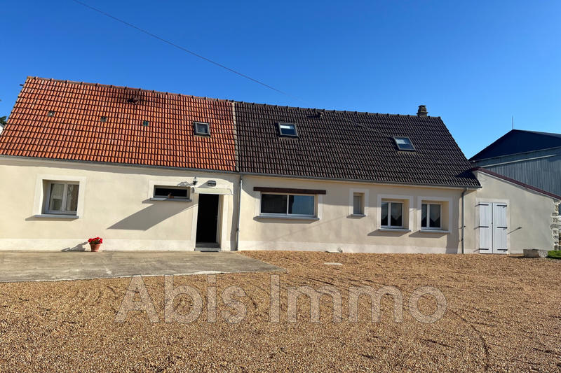 Maison - 98 m² - 5 pièces